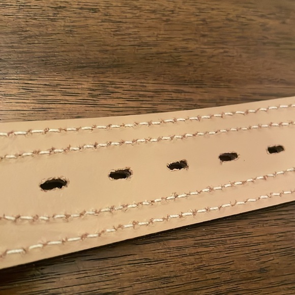 Chambers Belt Co. Top Grain Steerhide White Hand Finished Belt - Picture 9 of 11